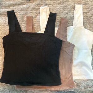 Abercrombie M square neck tank tops